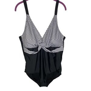 Chic soul (chicsoul.com) Women Black/White One Piece Swimsuit 3X Plus